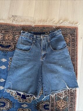 High-Waist Cutoff Denim Shorts - Blue